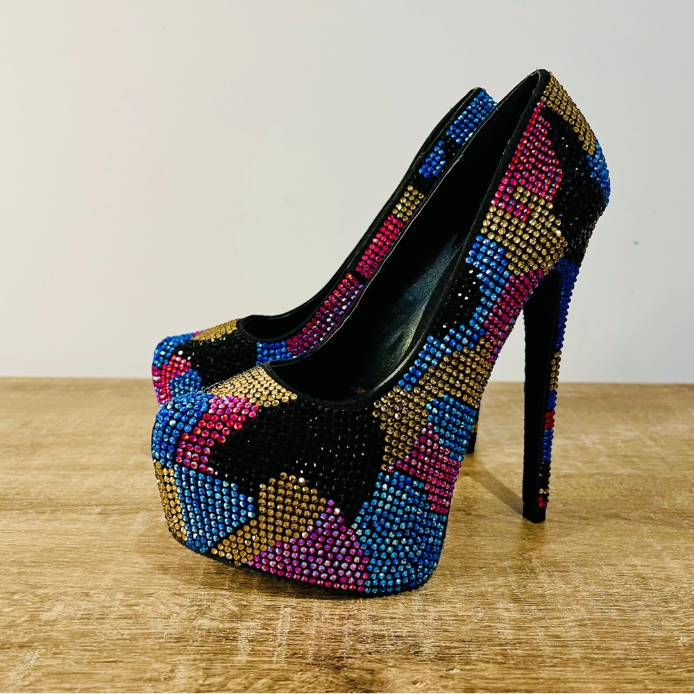 Steve Madden beautiful platform heels